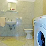 Tonci Appartamento Postira