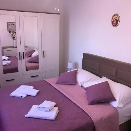 Tonci Apartman *
