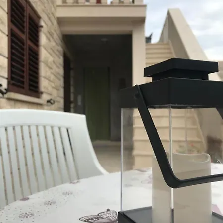 Apartman Tonci Postira