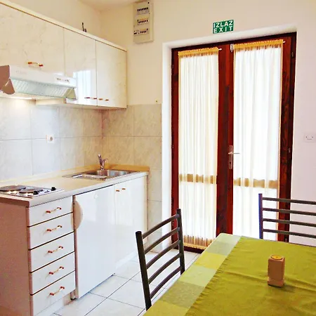 Tonci Apartment